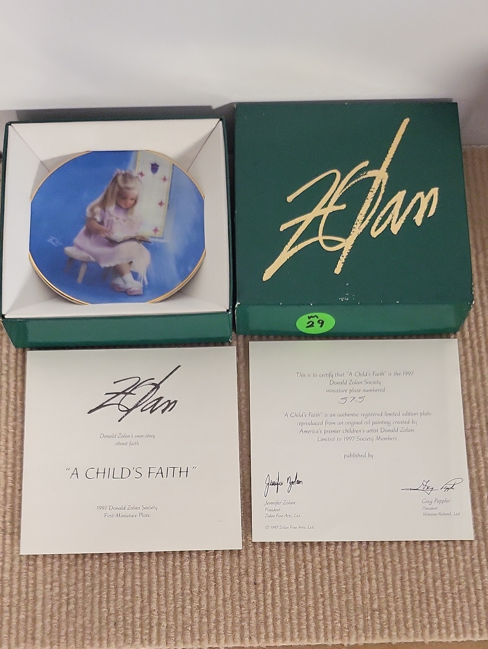 Zolan "A CHILD'S FAITH" Miniature Mini Plate Girl Reading Bible in Church